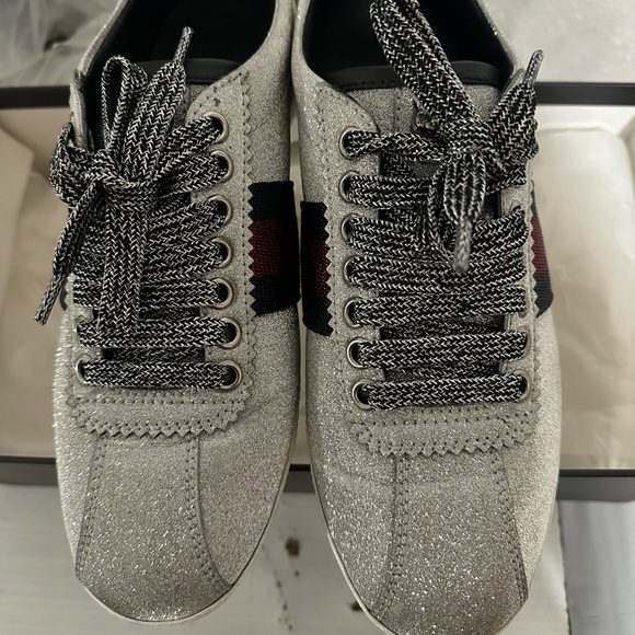 Gucci shoes - Picture 1 of 3